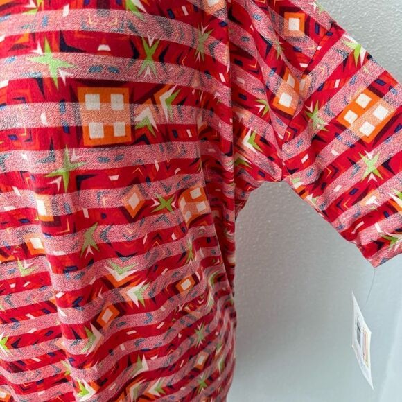 LuLaRoe Irma Red Colorful Top High Low Size M - Picture 6 of 12